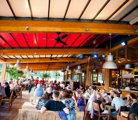 Ξενοδοχείο Riverside