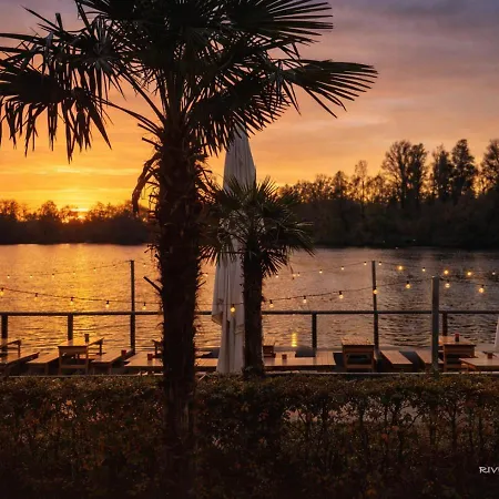 Ξενοδοχείο Riverside